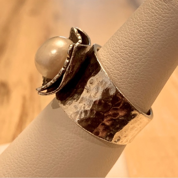 Silpada Hammered Freshwater Pearl Ring R0898 Retired size 7 - Picture 14 of 15